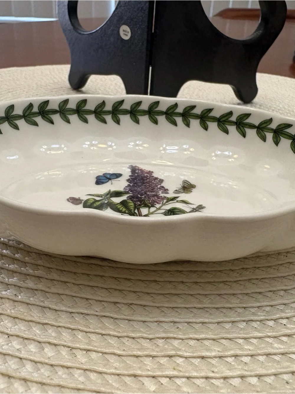 Portmeirion Botanic Garden 6” Scslloped Oval Fluted Dish w/lilac